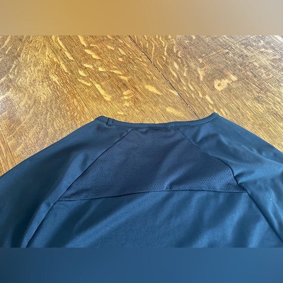 Gymshark Black Long Sleeve Crop Top - Picture 6 of 6